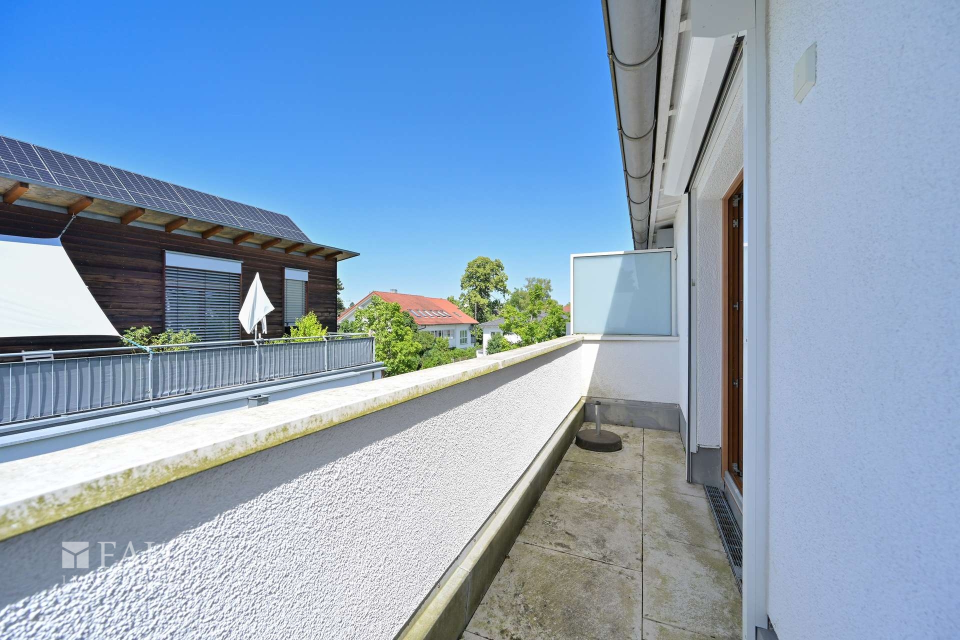 DG Balkon Nord Blick Ost